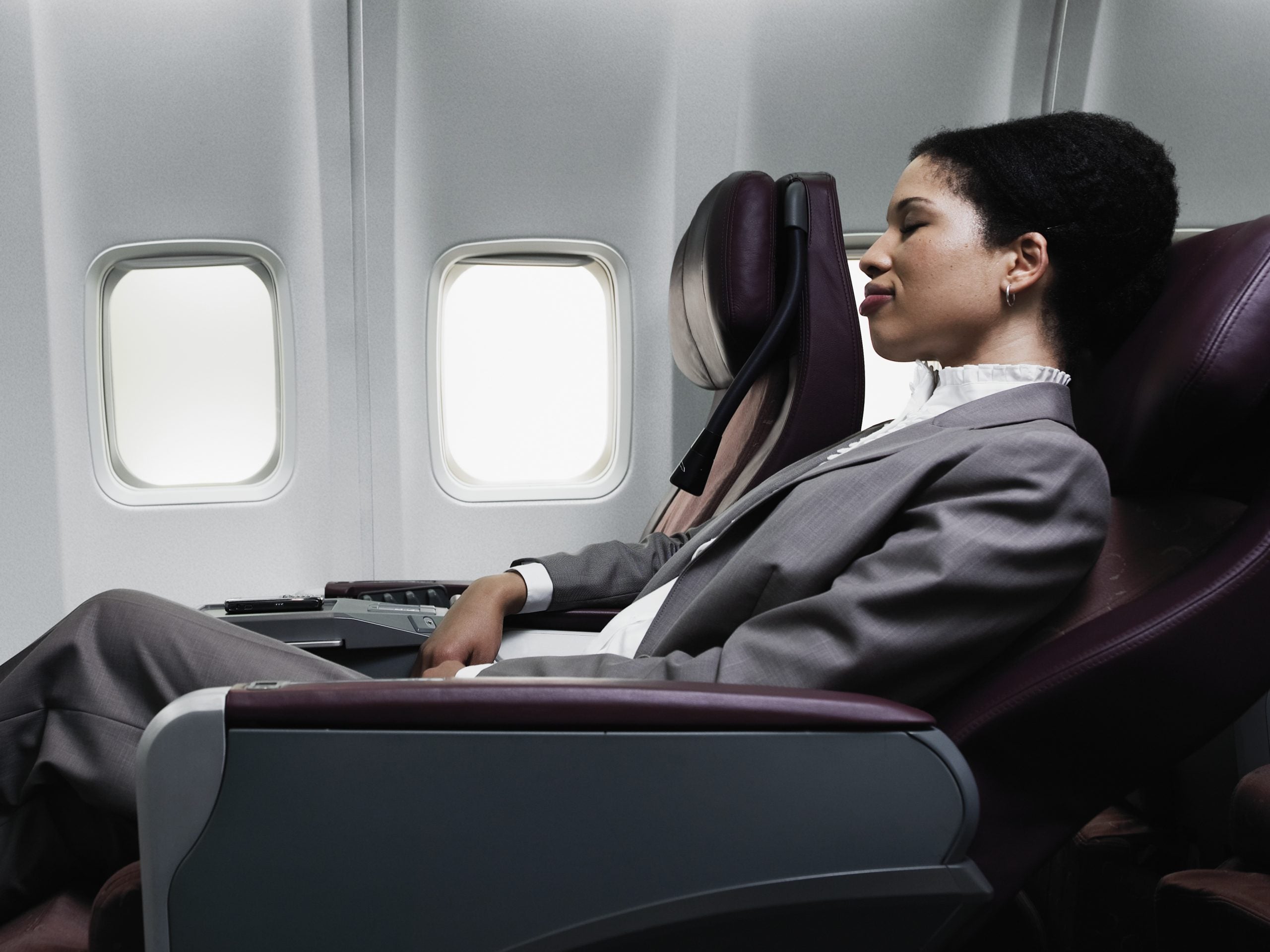 Why You Need To Do Skincare On Your Next Flight