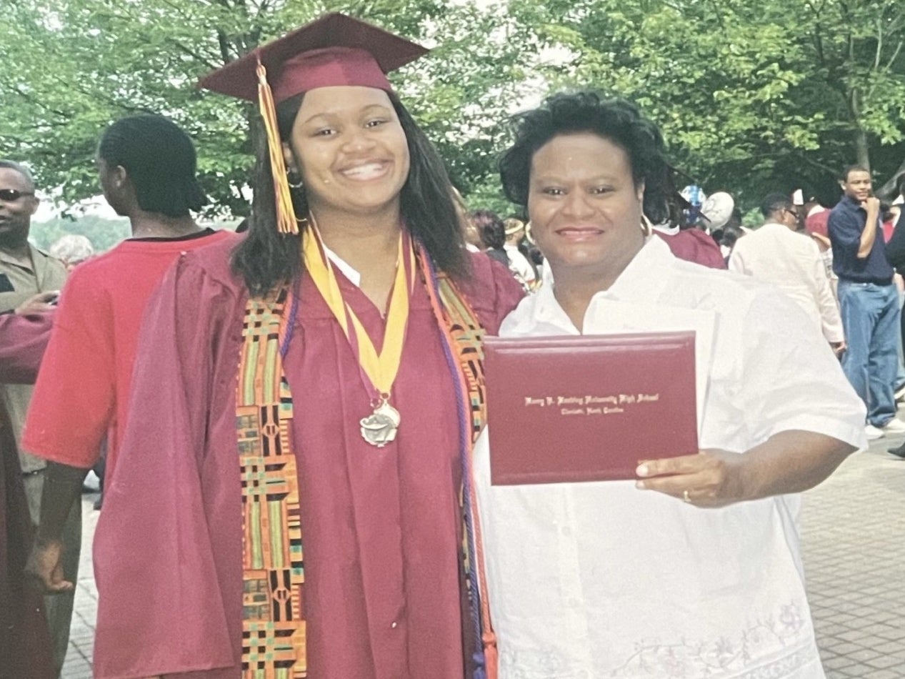 Before My Mom's Diagnosis, I Knew Nothing About Endometrial Cancer, Here’s What I Learned